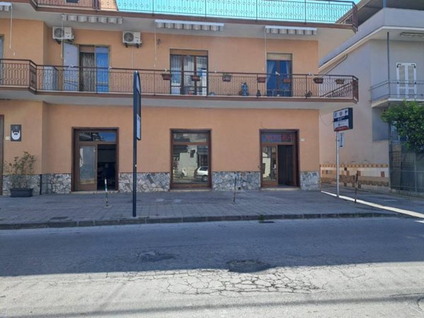 negozio in affitto a Maddaloni