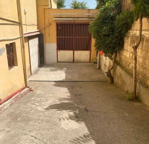 negozio in affitto a Maddaloni