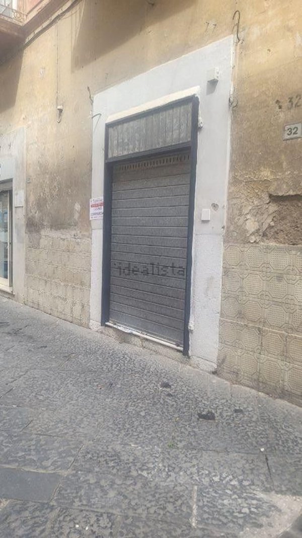 locale commerciale in affitto a Maddaloni