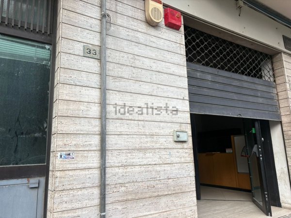 locale commerciale in affitto a Maddaloni