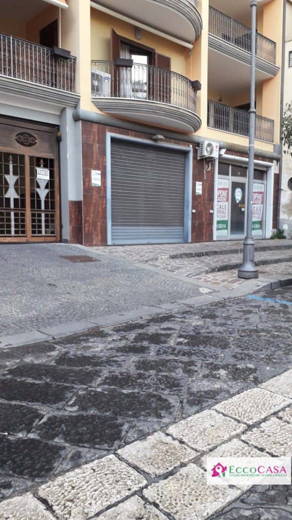 locale commerciale in affitto a Maddaloni