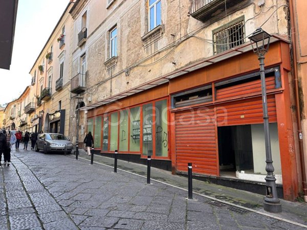 locale commerciale in affitto a Maddaloni