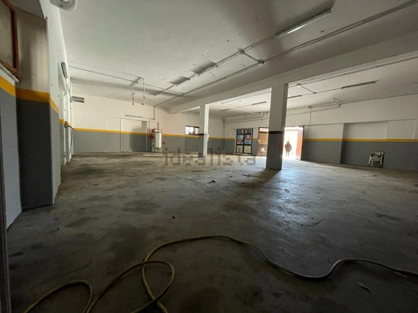 locale di sgombero in affitto a Maddaloni