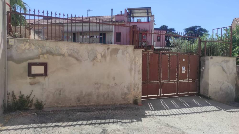 negozio in affitto a Maddaloni