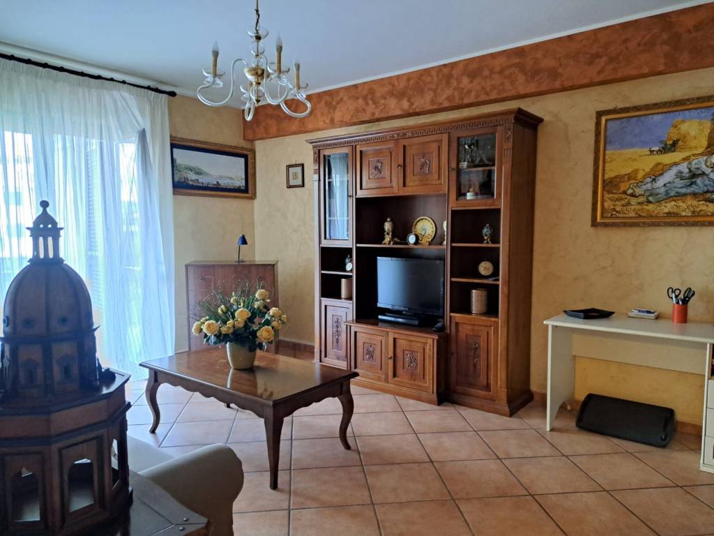 appartamento in affitto a Maddaloni