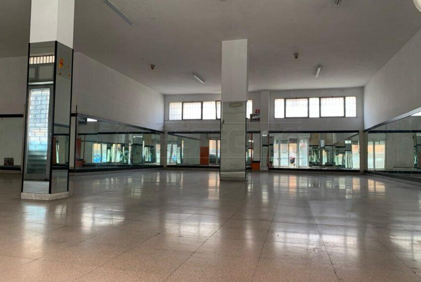 locale commerciale in affitto a Marcianise