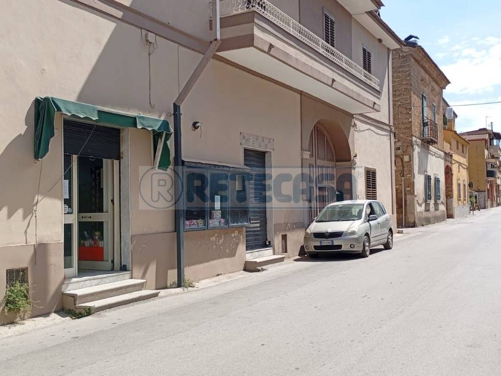 negozio in affitto a Marcianise in zona San Giuliano