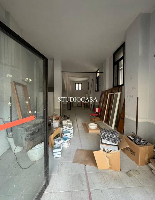 negozio in affitto a Marcianise in zona San Giuliano