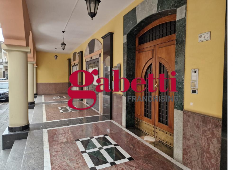 negozio in affitto a Marcianise