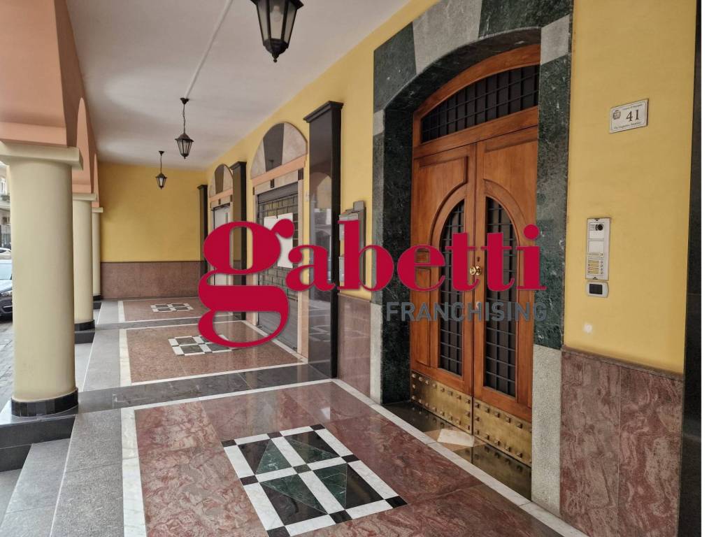 negozio in affitto a Marcianise