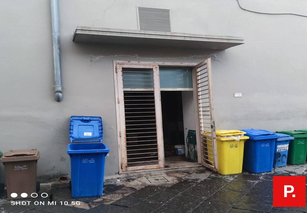locale commerciale in affitto a Marcianise