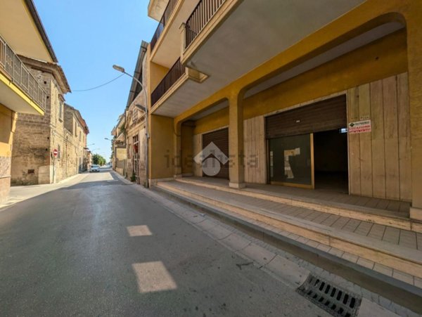 locale commerciale in affitto a Marcianise in zona San Giuliano
