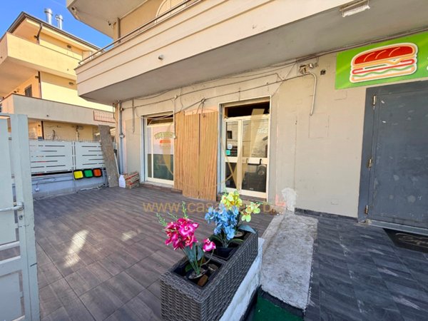 negozio in affitto a Marcianise