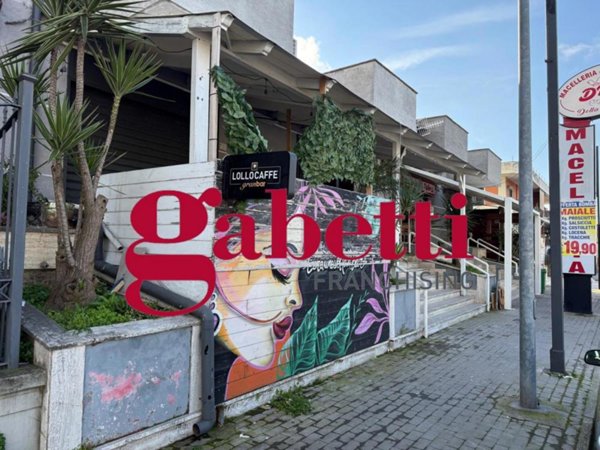 negozio in affitto a Marcianise