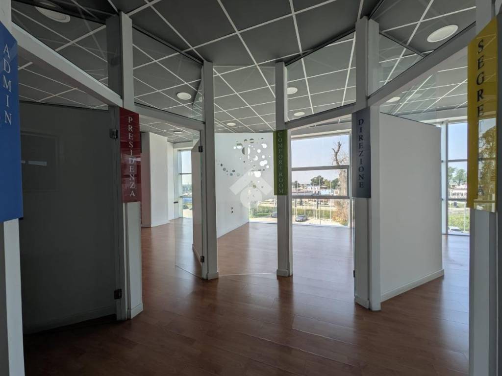 ufficio in affitto a Marcianise