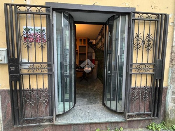 locale commerciale in affitto a Marcianise