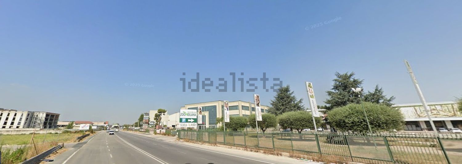 locale commerciale in affitto a Marcianise