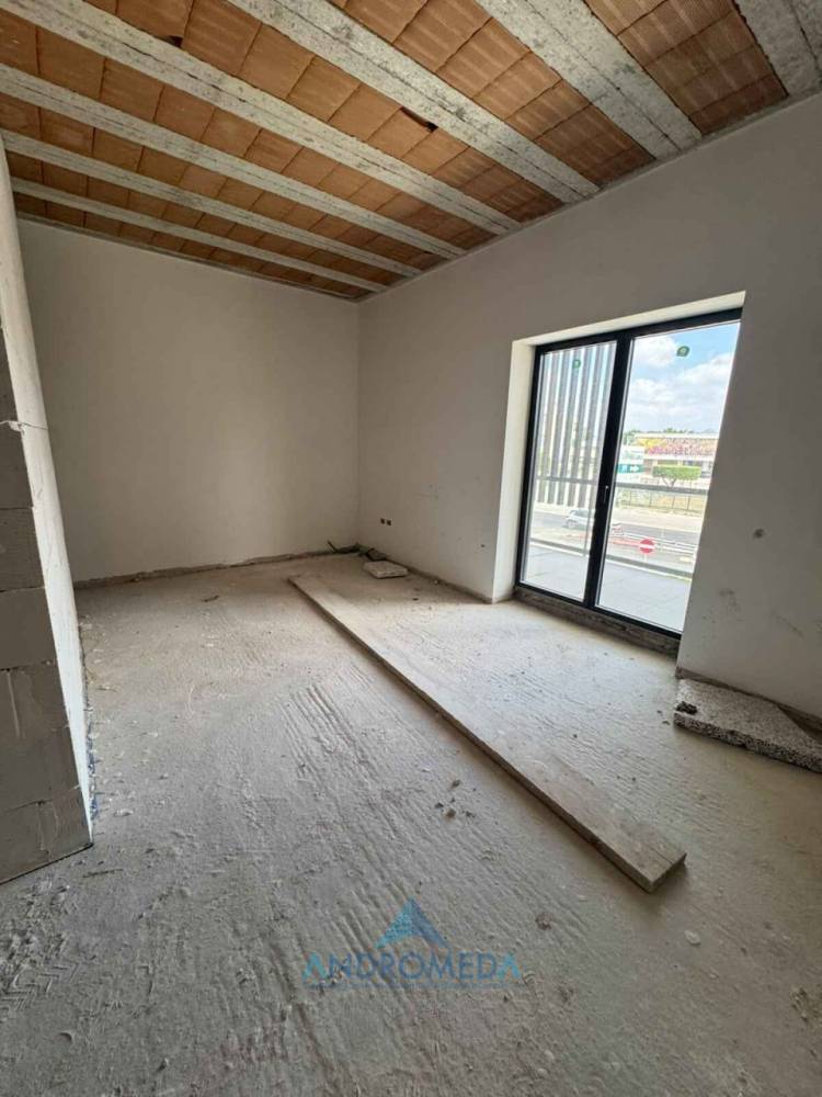 negozio in affitto a Marcianise