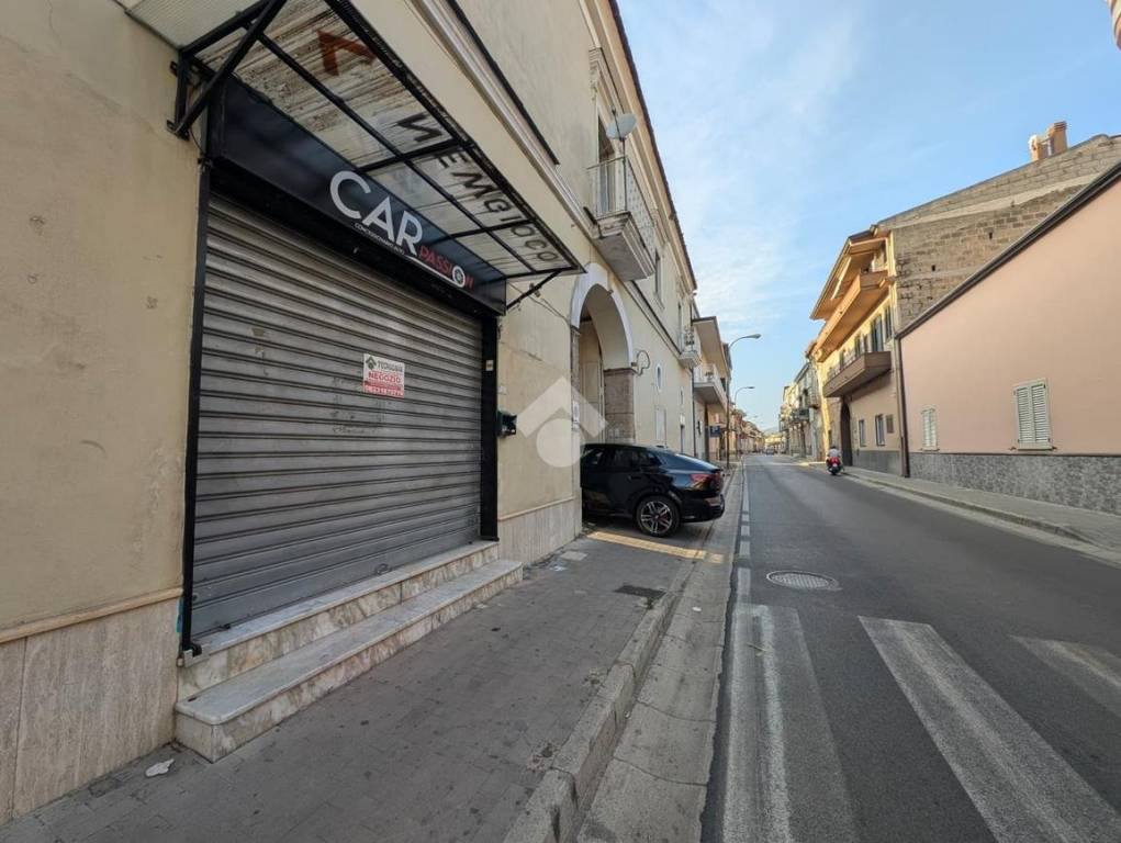 negozio in affitto a Marcianise