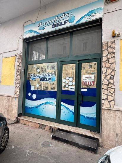 negozio in affitto a Mondragone