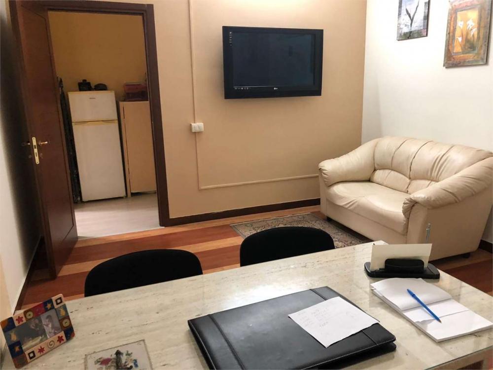 ufficio in affitto a Mondragone