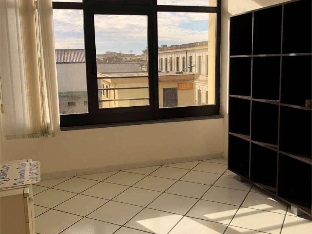 ufficio in affitto a Mondragone