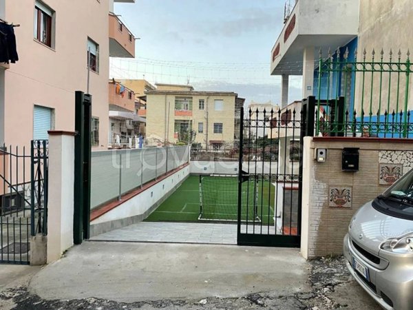 trivano in affitto a Mondragone