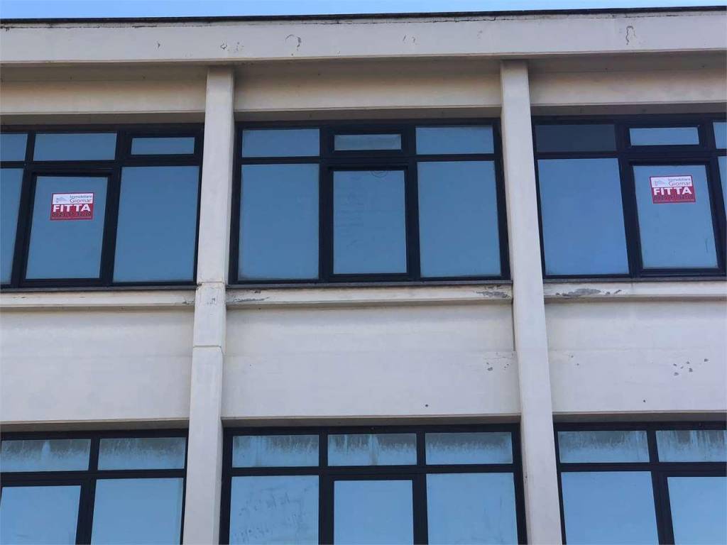 ufficio in affitto a Mondragone