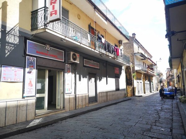 negozio in affitto ad Orta di Atella