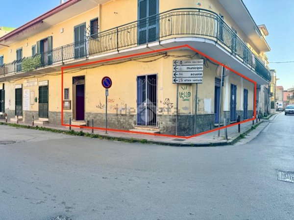 locale commerciale in affitto ad Orta di Atella