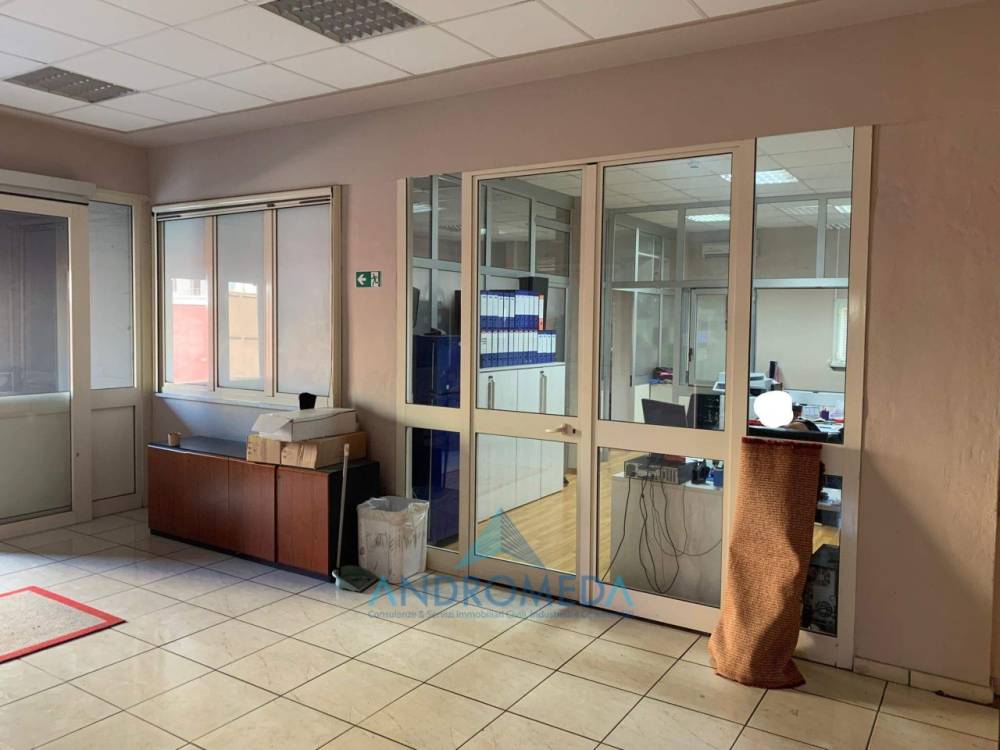 ufficio in affitto ad Orta di Atella