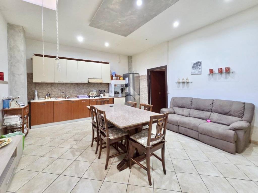 casa indipendente in affitto ad Orta di Atella