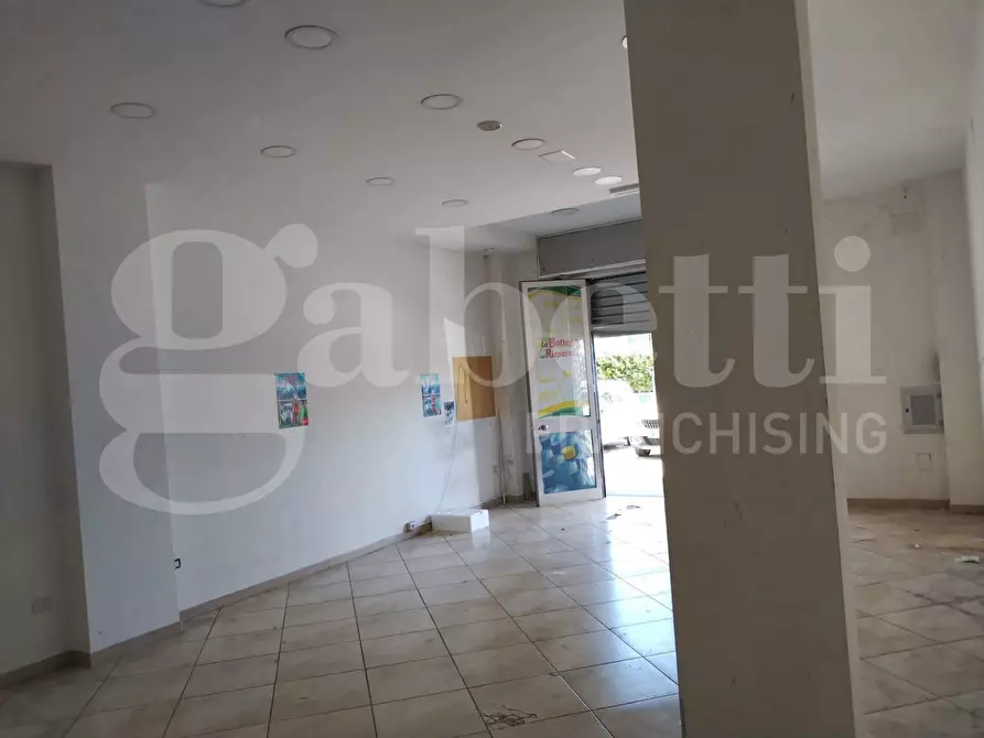 negozio in affitto ad Orta di Atella