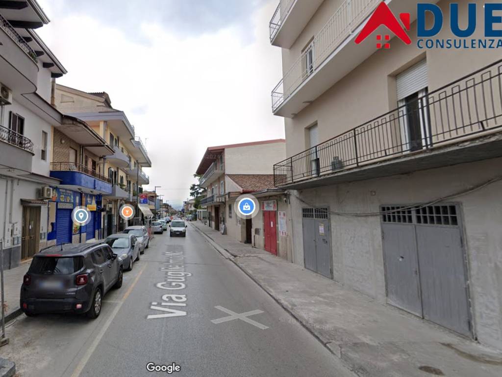 negozio in affitto a Parete