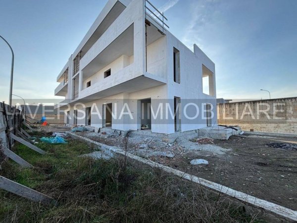 negozio in affitto a Parete