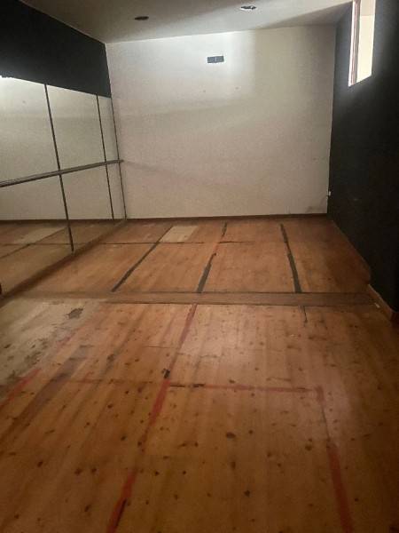 negozio in affitto a Parete