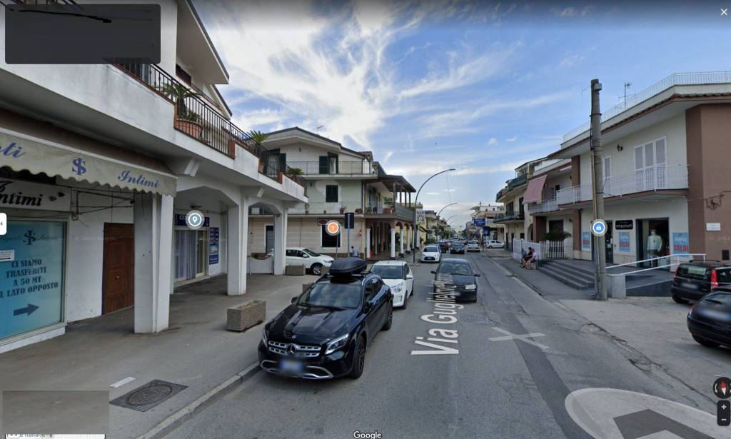 negozio in affitto a Parete