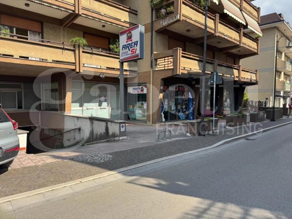 negozio in affitto a Piedimonte Matese