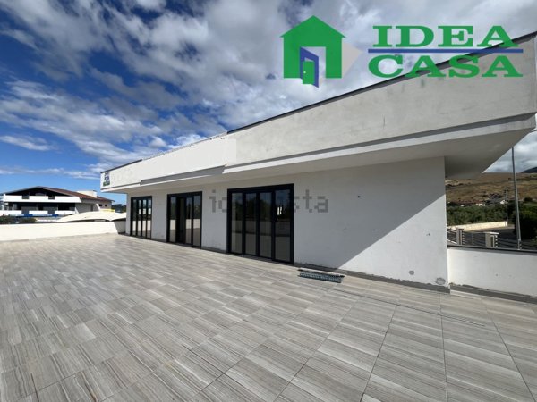 locale commerciale in affitto a Pignataro Maggiore