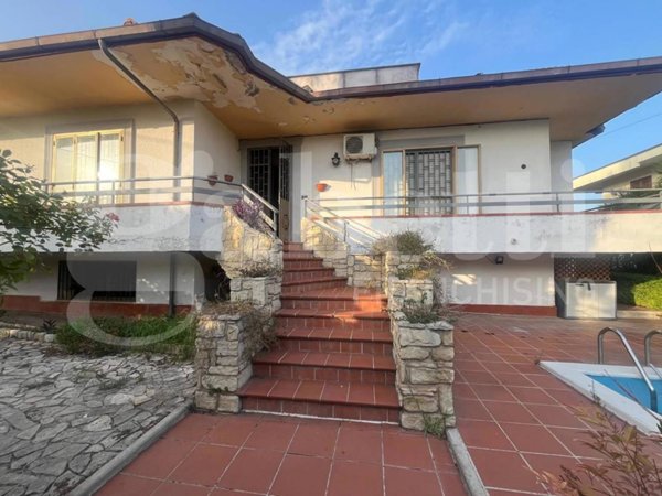 casa indipendente in affitto a Pignataro Maggiore