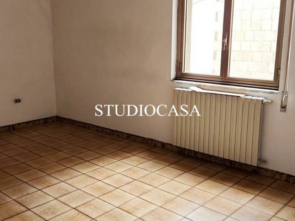 appartamento in affitto a Recale