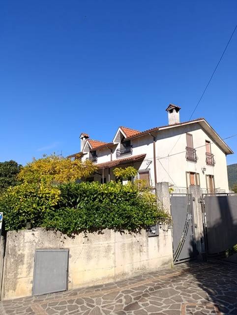 appartamento in affitto a Rocca d'Evandro in zona Bivio Mortola