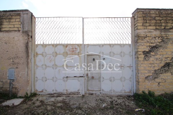 locale di sgombero in affitto a San Cipriano d'Aversa