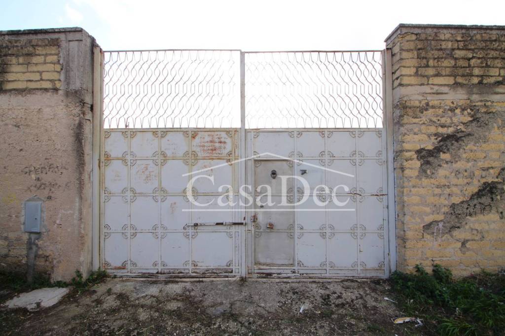 locale commerciale in affitto a San Cipriano d'Aversa