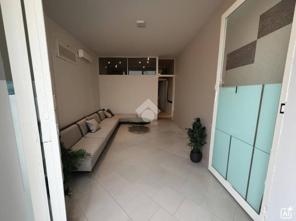 negozio in affitto a San Cipriano d'Aversa
