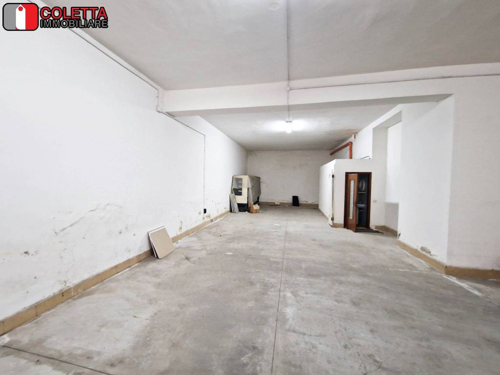 locale commerciale in affitto a San Felice a Cancello in zona Botteghino