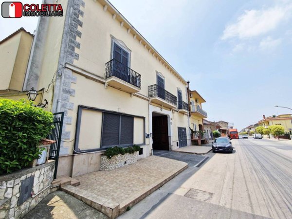 negozio in affitto a San Felice a Cancello in zona Botteghino