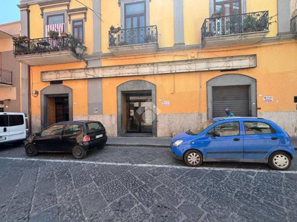 negozio in affitto a San Felice a Cancello in zona Cancello