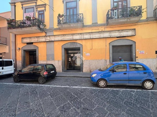 negozio in affitto a San Felice a Cancello in zona Cancello