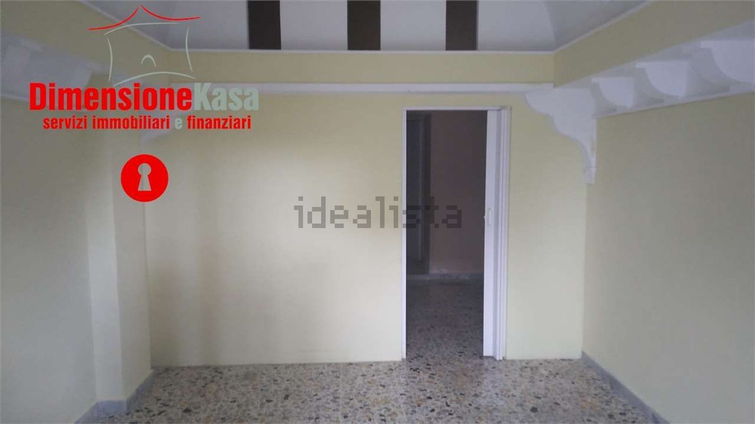 locale commerciale in affitto a San Felice a Cancello in zona Cancello